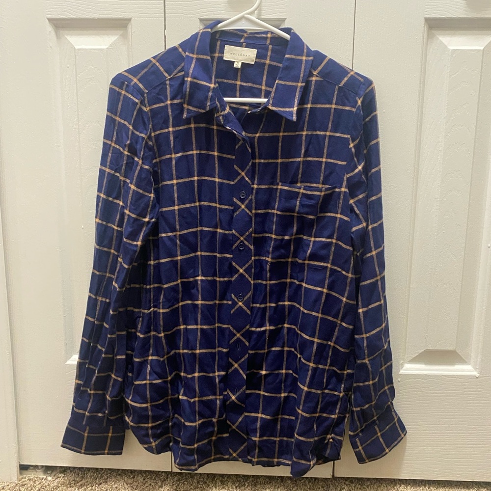 Super Soft Button Down Plaid Shirt - NEW GREAT CONDITION